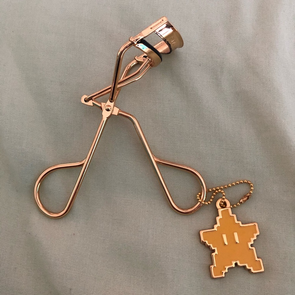 Shu Uemura x Super Mario Eyelash Curler